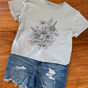 Floral Graphic T-Shirt size M